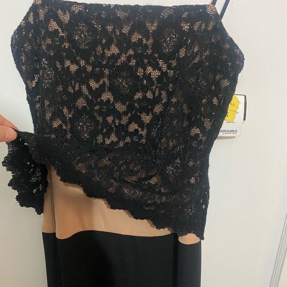 NWT Arianna by Rachel Kaye Gown sz 6 - Picture 3 of 9